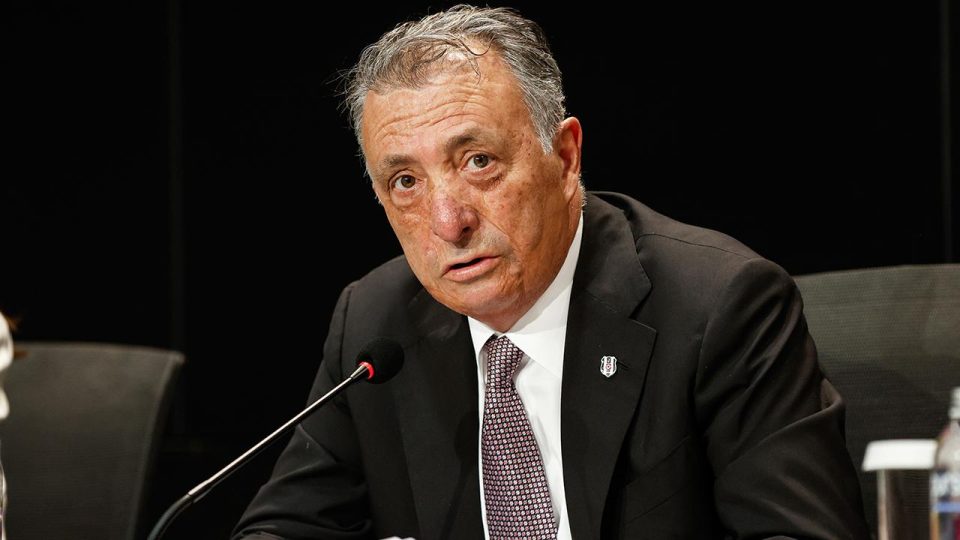 Ahmet Nur Çebi: Sporcularımızın başarılar kazanmasını yürekten diliyorum