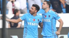 Bakasetas ve Trezeguet Trabzonspor’u sırtladı