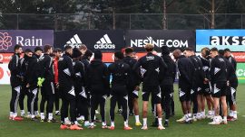 Beşiktaş’ta idmanı Başkan Çebi de izledi