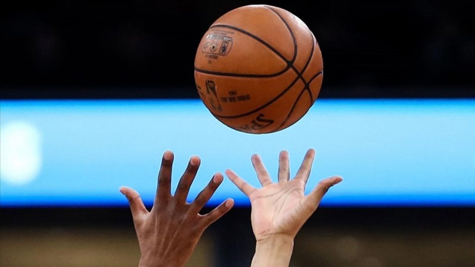 Basketbolda tüm ligler ertelendi