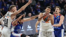 Anadolu Efes sahasında Real Madrid’i yendi