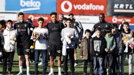Beşiktaş, depremzede çocukları ağırladı