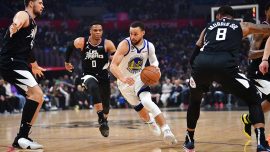 Curry’nin 50 sayısı Warriors’a yetmedi