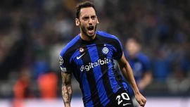 Hakan Çalhanoğlu Inter’de kalıyor