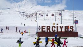 Erciyes’te kayak sezonu devam ediyor