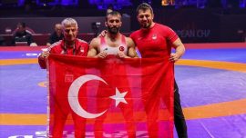 Milli güreşçiler, Avrupa Şampiyonası’nda 17 madalya kazandı