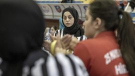 Lisede başladığı bilek güreşinde genç yaşta uluslararası hakem oldu