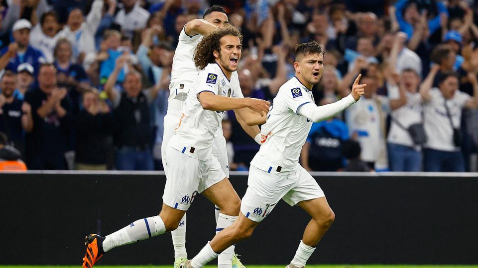 Olimpik Marsilya, lider PSG ile farkı 5’e indirdi
