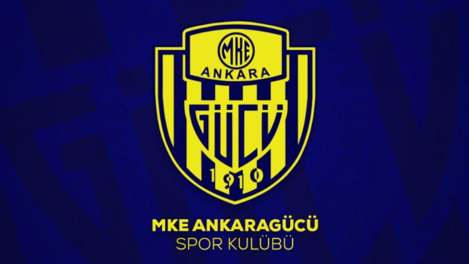 MKE Ankaragücü’nün yeni sezon formasını altyapıdan yetişen futbolcular tanıttı