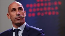 FIFA İspanya Futbol Federasyonu Başkanı Rubiales’i geçici olarak görevden aldı