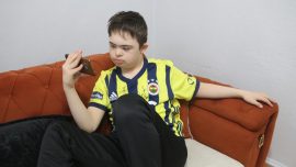 Fenerbahçeli futbolculardan dow sendromlu Efe’ye jest